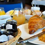호텔 De France, Un Ammi 3*