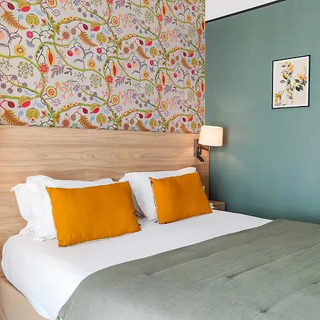 Hotell De France, Un Ammi