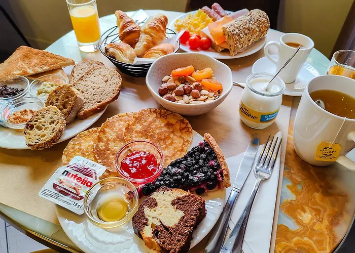 Otel De France, Un Ammi