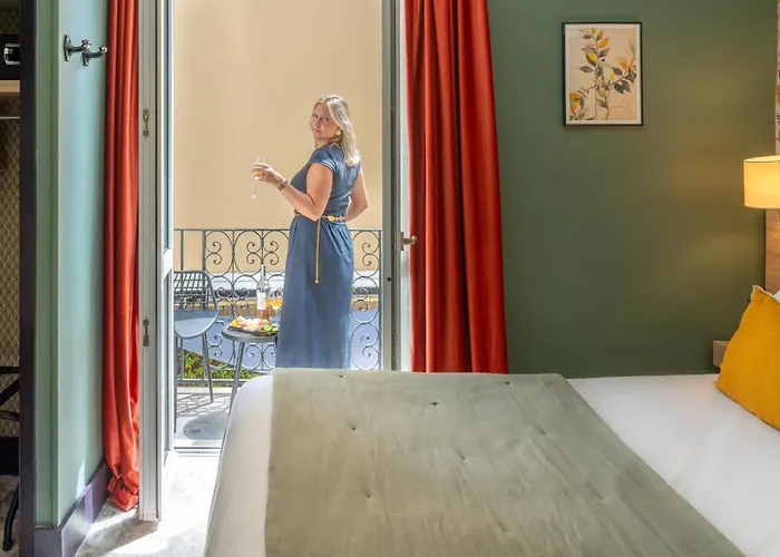 De France, Un Ammi 3*