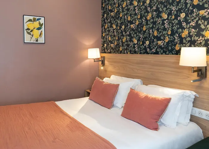 Otel De France, Un Ammi 3*