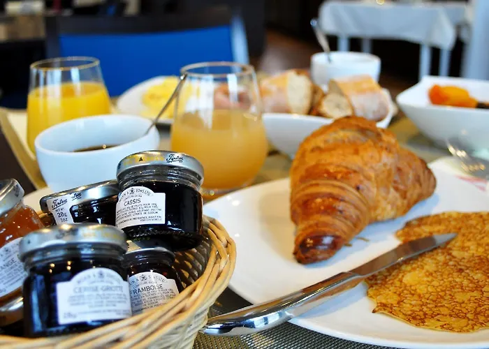 Otel De France, Un Ammi 3*