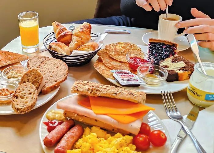 Otel De France, Un Ammi