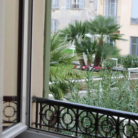 De France, Un Ammi Hotel Nicea