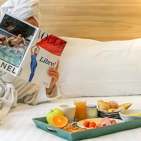 De France, Un Ammi Hotell Nice