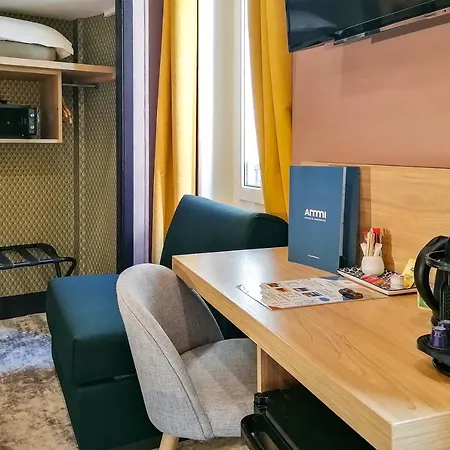 Hotell De France, Un Ammi 3*