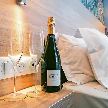 De France, Un Ammi Hotell Nice