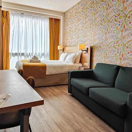 Hotell De France, Un Ammi Nice