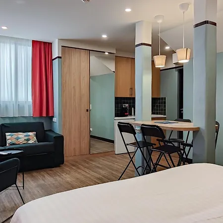 Hotell De France, Un Ammi 3*