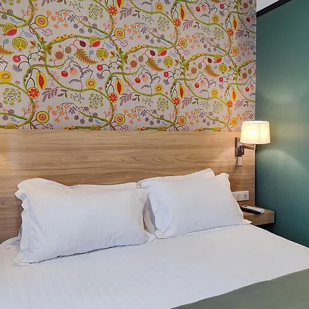 De France, Un Ammi Hotell 3*